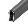 Osłona krawędzi PVC 1–3 mm 522, czarna, wciskana, ze stalowym wzmocnieniem, metr bieżący